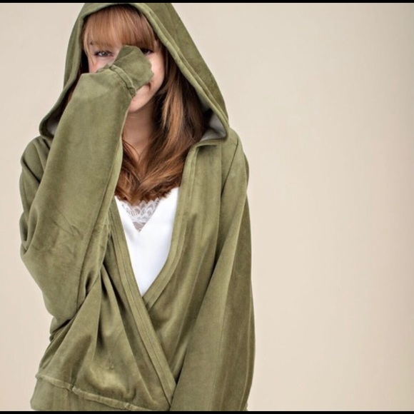 Gorgeous Moss Green Surplice Pullover Hoodie - Picture 8 of 8